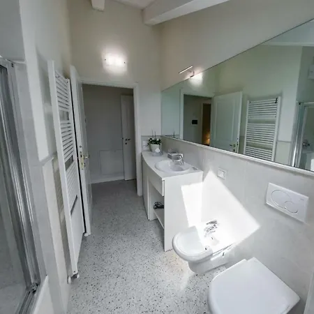 Гостьовий будинок Juliet House Верона