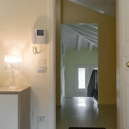 Juliet House Гостьовий будинок Верона