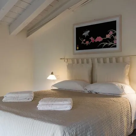 Juliet House 2*