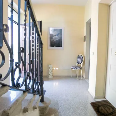 Гостьовий будинок Juliet House 2*